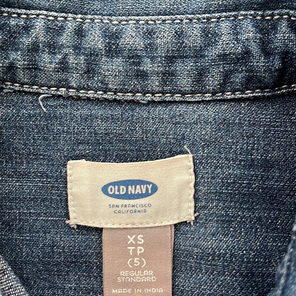 Girl’s button down shirts size XS (4-5) - Picture 7 of 9